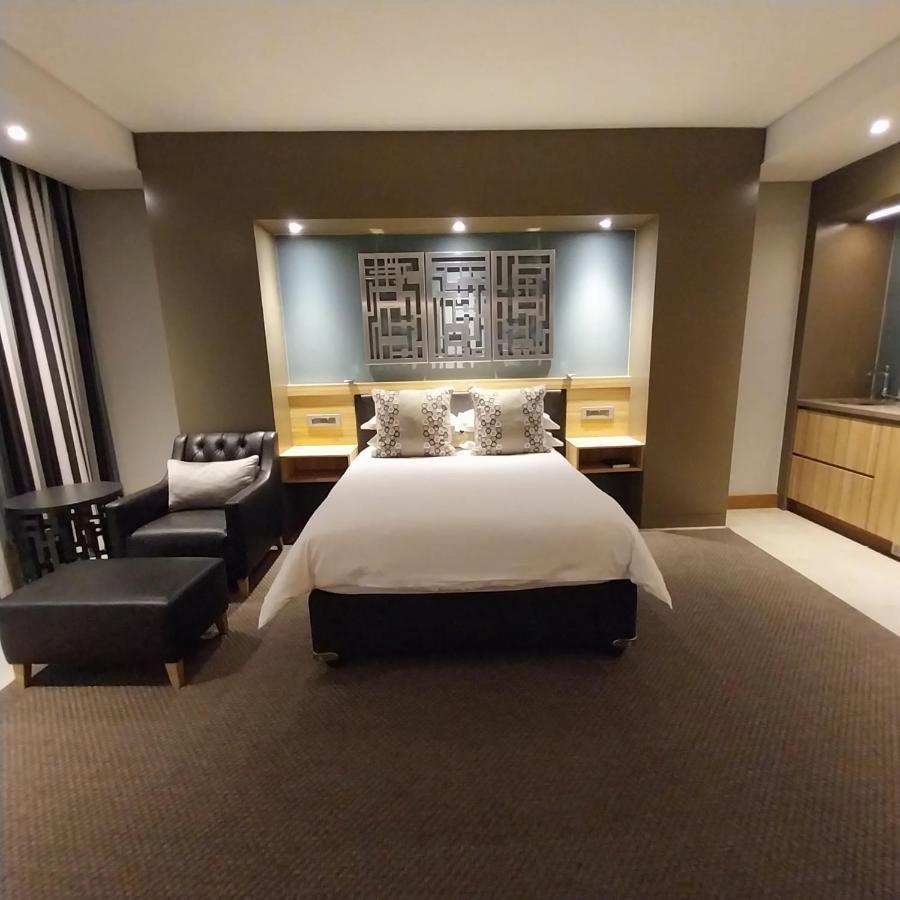 Kupferquelle Resort 추메브 외부 사진