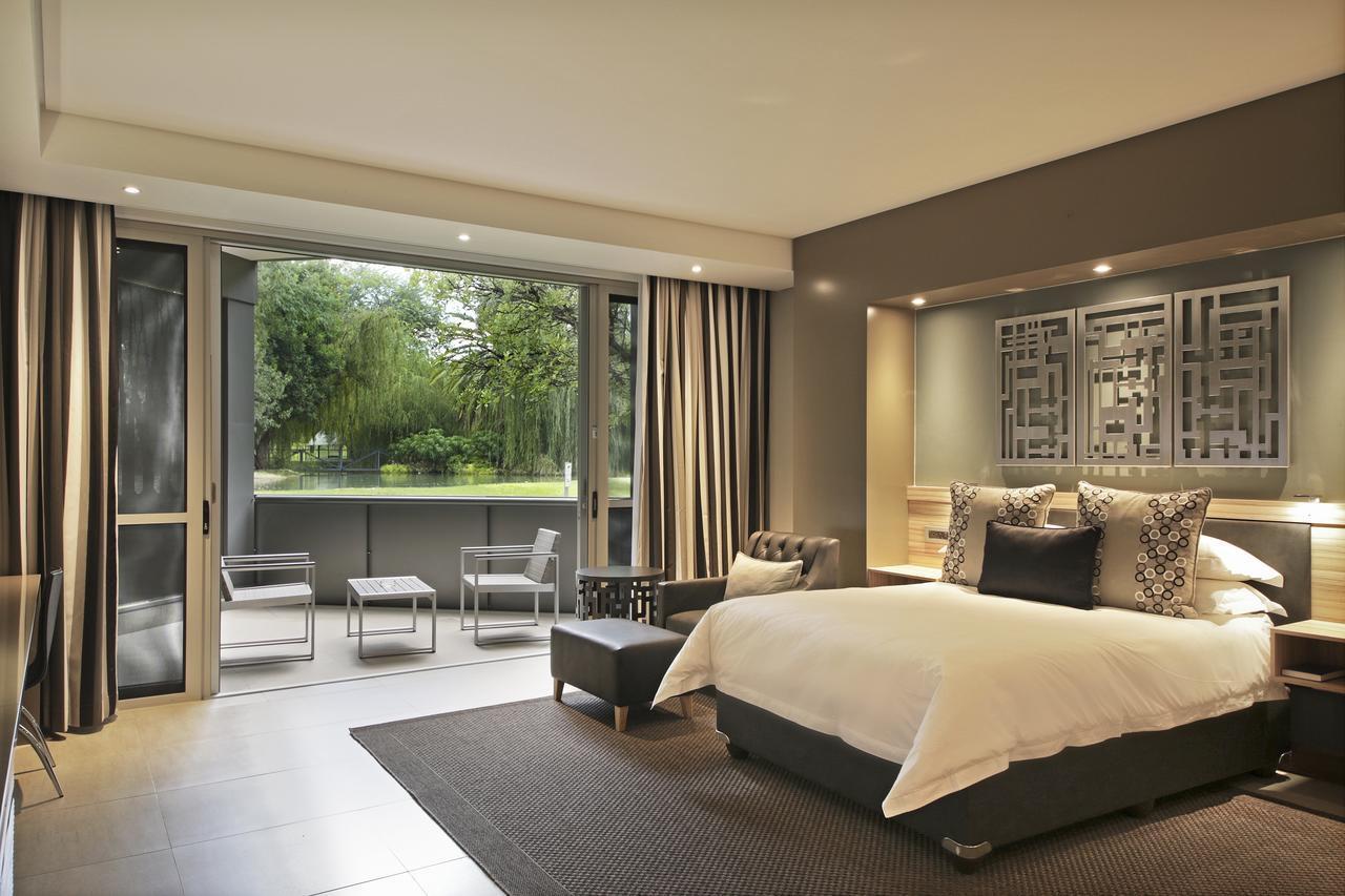 Kupferquelle Resort 추메브 외부 사진